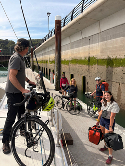 Stage 10: Dover - Canterbury (57 km) – Paris London by Bike, NCN 1 – North Sea Cycle Route & Bike & Boat