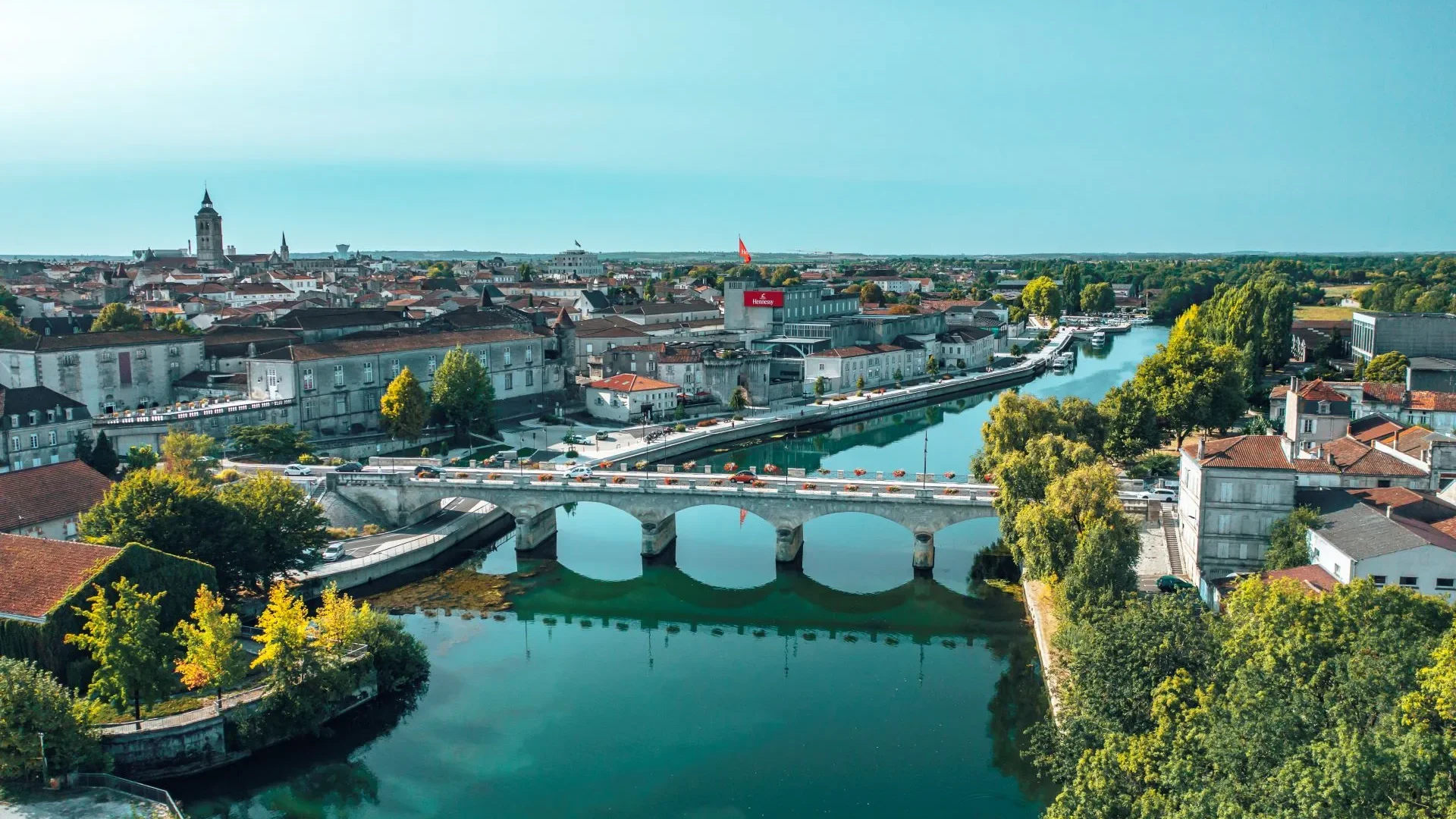 Day 5: Angoulême to Cognac – La Flow Vélo – Cycling route: 64 km through chocolate, history, and vineyards
