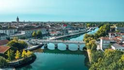 Angoulême to Cognac – La Flow Vélo – Bike route: between chocolate, history, and vineyards