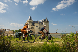 Baugé-en-Anjou – Saumur  : Le Val de Loire, point final de la Vélobuissonnière