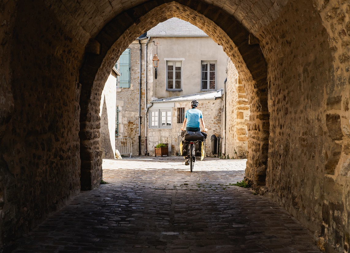 Day 4: From Arcisses to Coulonges-sur-Sarthe, through the landscapes of Perche (83km)