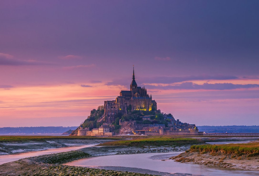 Day 8: From Ducey to Mont Saint-Michel, the Grand Finale of Your Adventure (20 km)