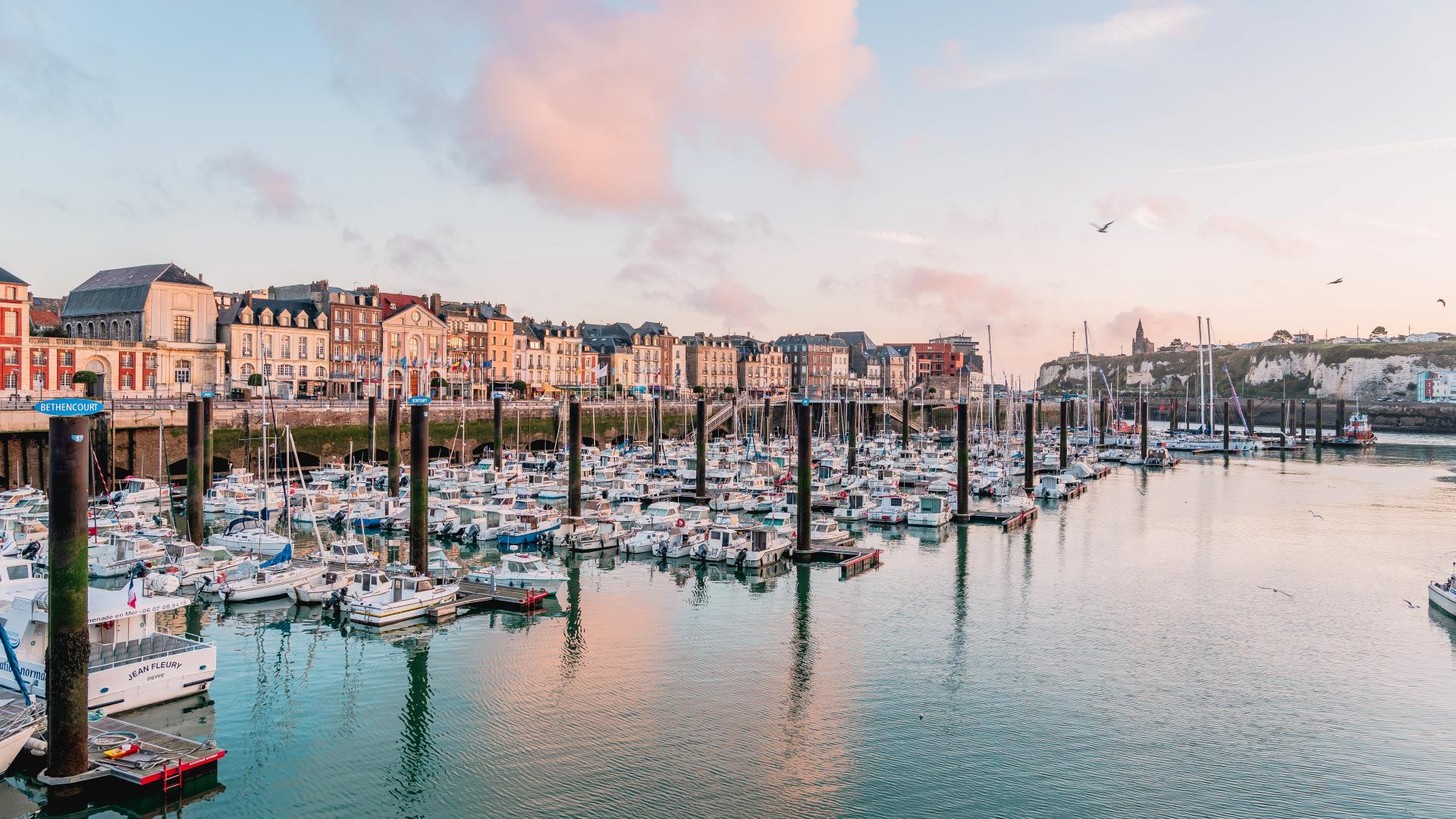 Day 4: From Forges-les-Eaux to Dieppe, the final stage of the Paris - Dieppe by bike (56 km)