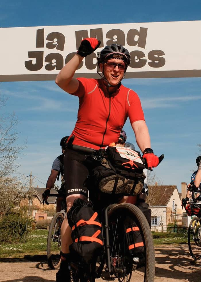 Louez votre vélo à Laval et rendez le à l'arriveé à Saulges !