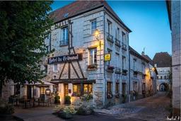 From Arcisses to Coulonges-sur-Sarthe, the penultimate stage, an immersion in the landscapes of Perche.