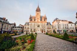 From Ermenonville to Compiègne: Through history and picturesque beauty, by bike!