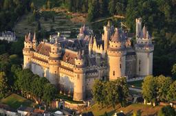 From Compiègne to Rouy-le-Grand, in the heart of Picardy, the third stage of the Paris - Bruges cycling adventure.