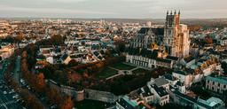 From Paris to Meaux, along the Ourcq canal, the first stage of the Paris - Epernay by bike.