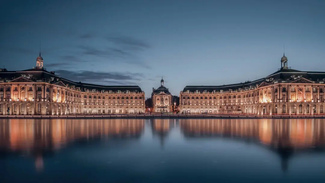 Jour 16 : De Libourne à Bordeaux : au fil de la Garonne et du vignoble bordelais. (65 km)