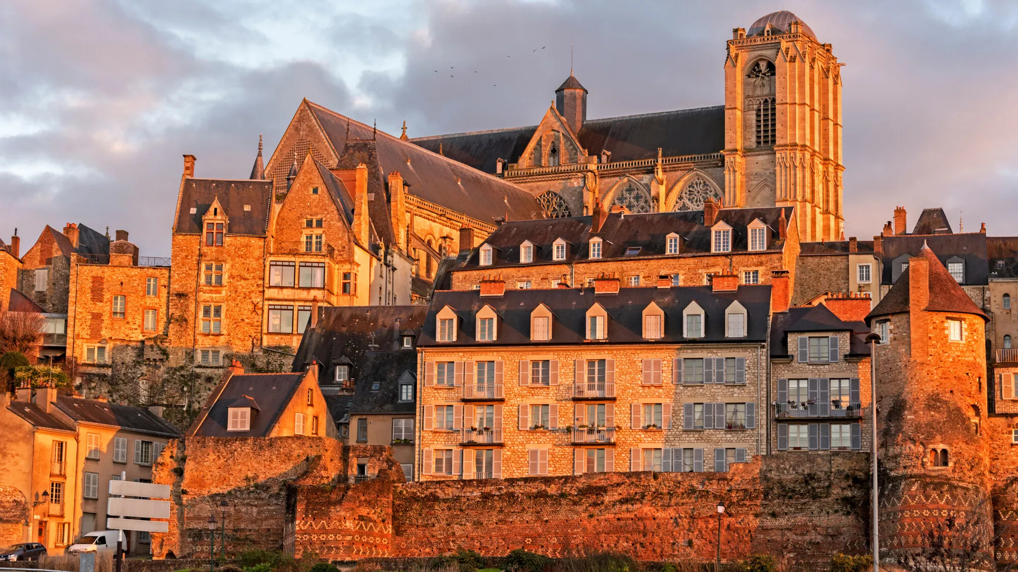 Day 4: From La Ferté-Bernard to Le Mans, the last leg of the Paris - Le Mans route (45km)