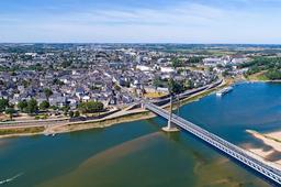 From Angers to Ancenis, heading West on the Loire by Bike
