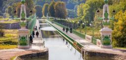 From Montargis to Briare, the true connection with the Loire by bike.
