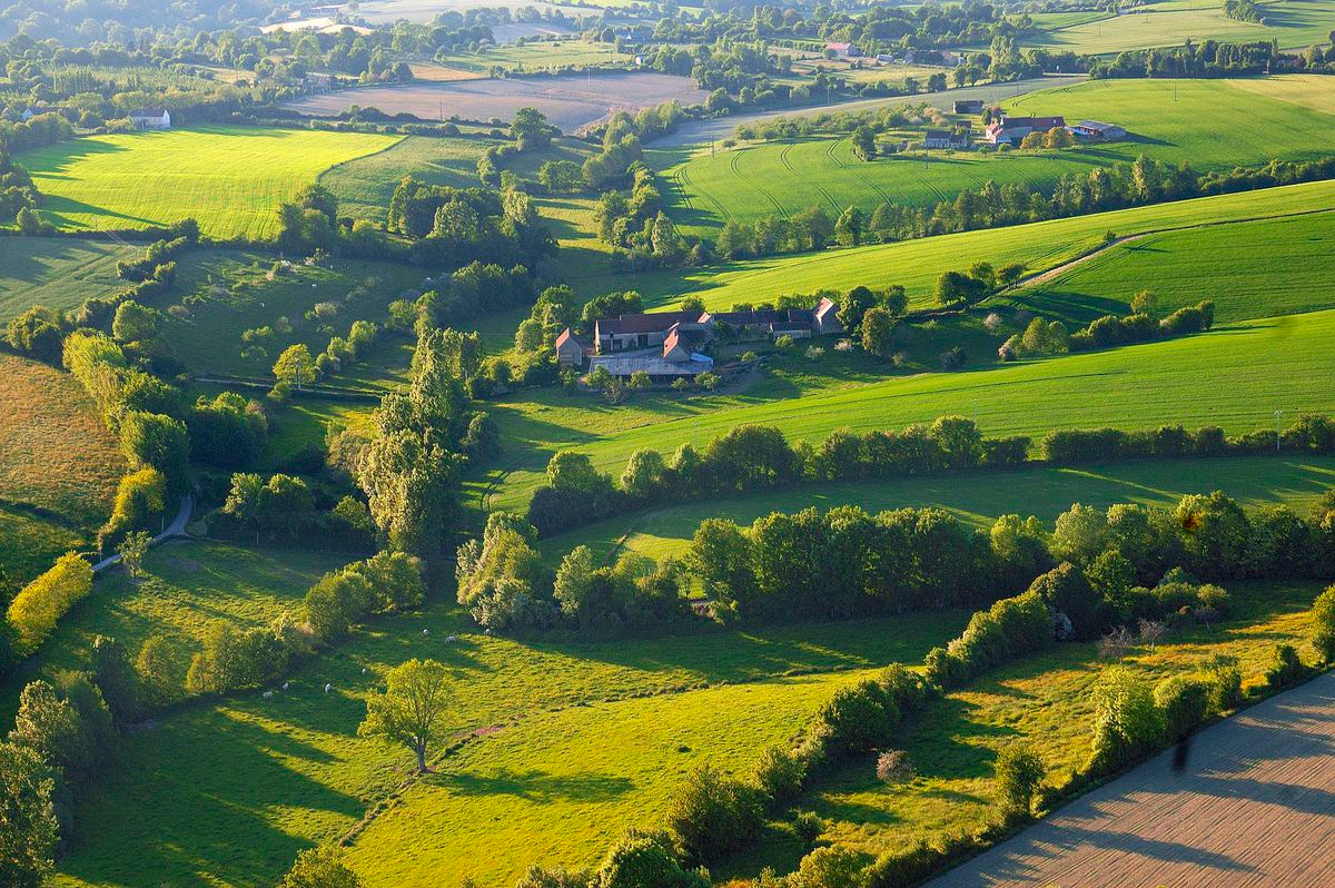 Day 3: From Chartres to Arcisses, the Royal Valley (55 km) – Paris to Saint-Malo by bike