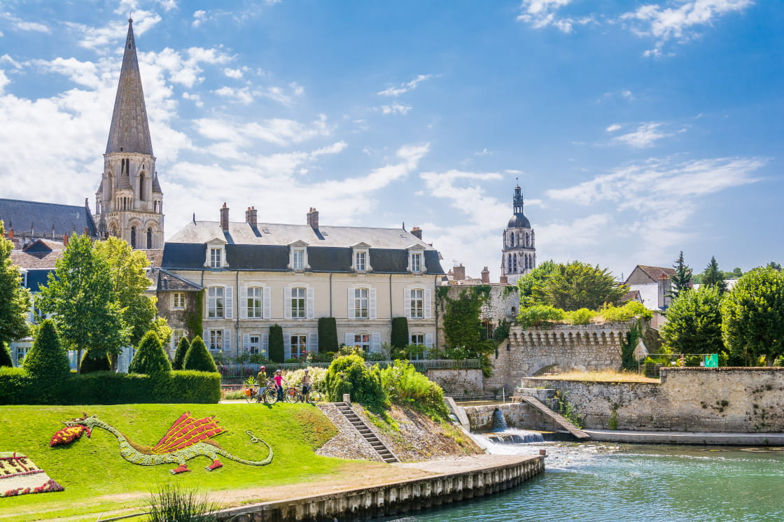 Jour 4 : De Châteaudun à Vendôme, 55 km à travers la Vallée du Loir, quatrième étape du Paris - Tours à vélo