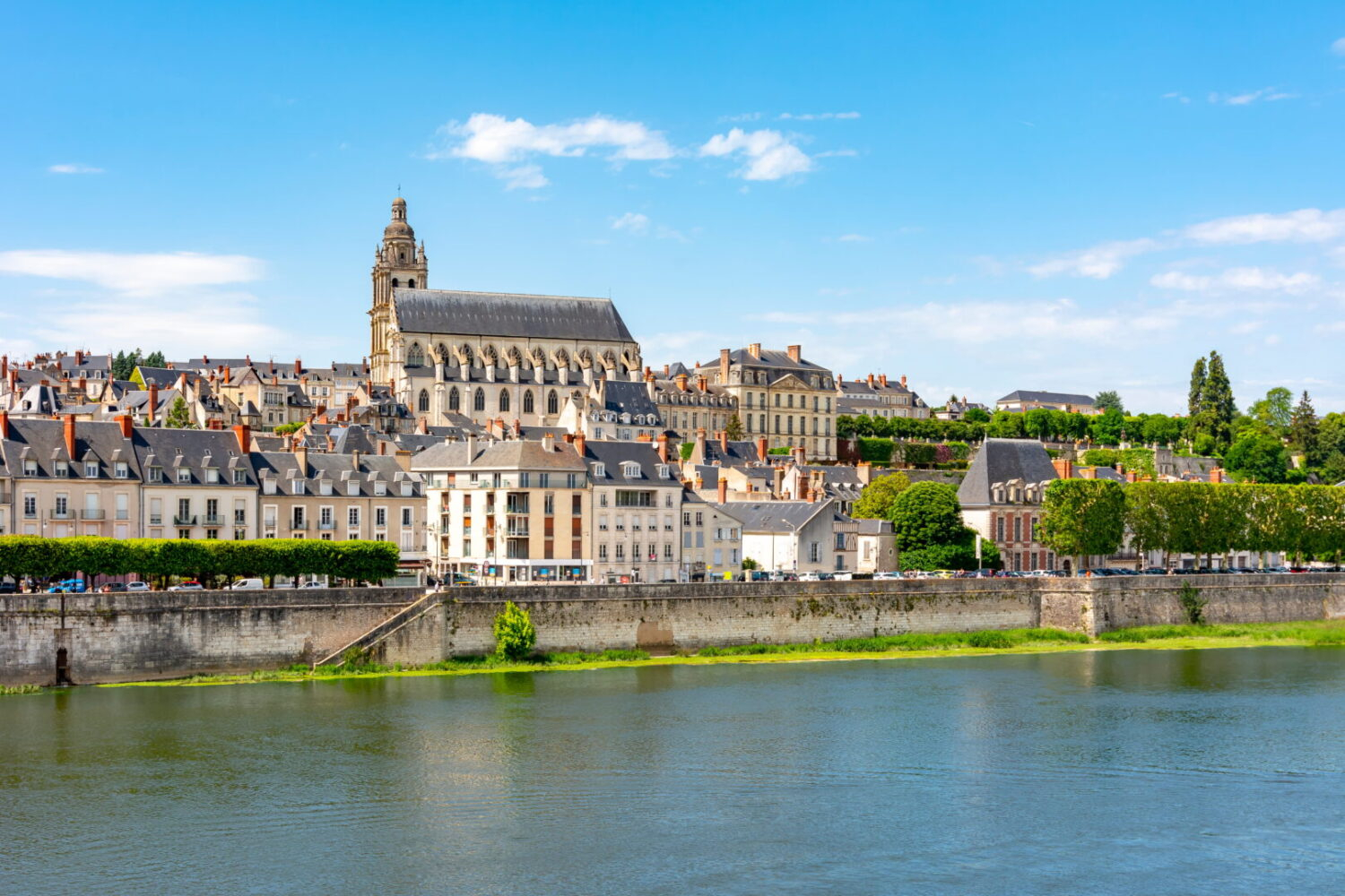Étape 5 : De Vendôme à Blois, de la Vallée du Loir à la Loire à Vélo (53 km)