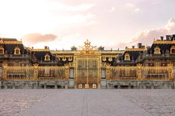 From Massy to Versailles, a royal escape, the second stage of the Paris - Versailles bike adventure.