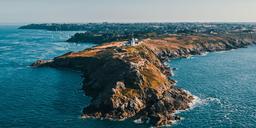 De Saint-Coulomb au Point du Grouin – Deuxième étape vers Cancale à vélo, entre criques secrètes et panorama exceptionnel.