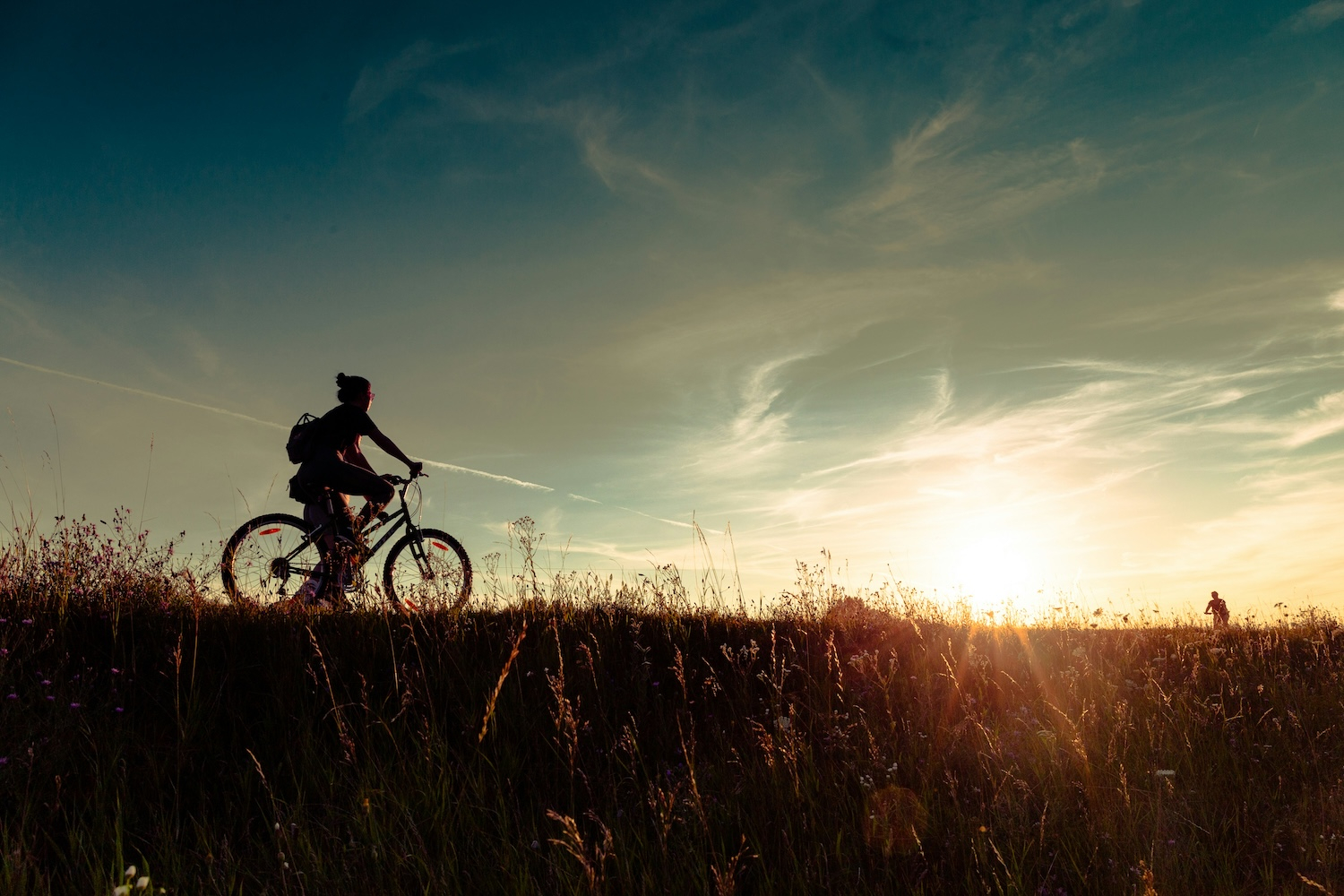 6 micro-aventures à vélo pour profiter de l’été (même sans vacances)