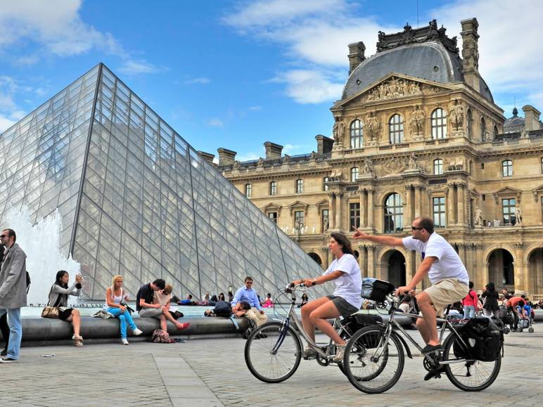 Location de vélo à Paris pour les touristes : comment bien visiter la capitale ?
