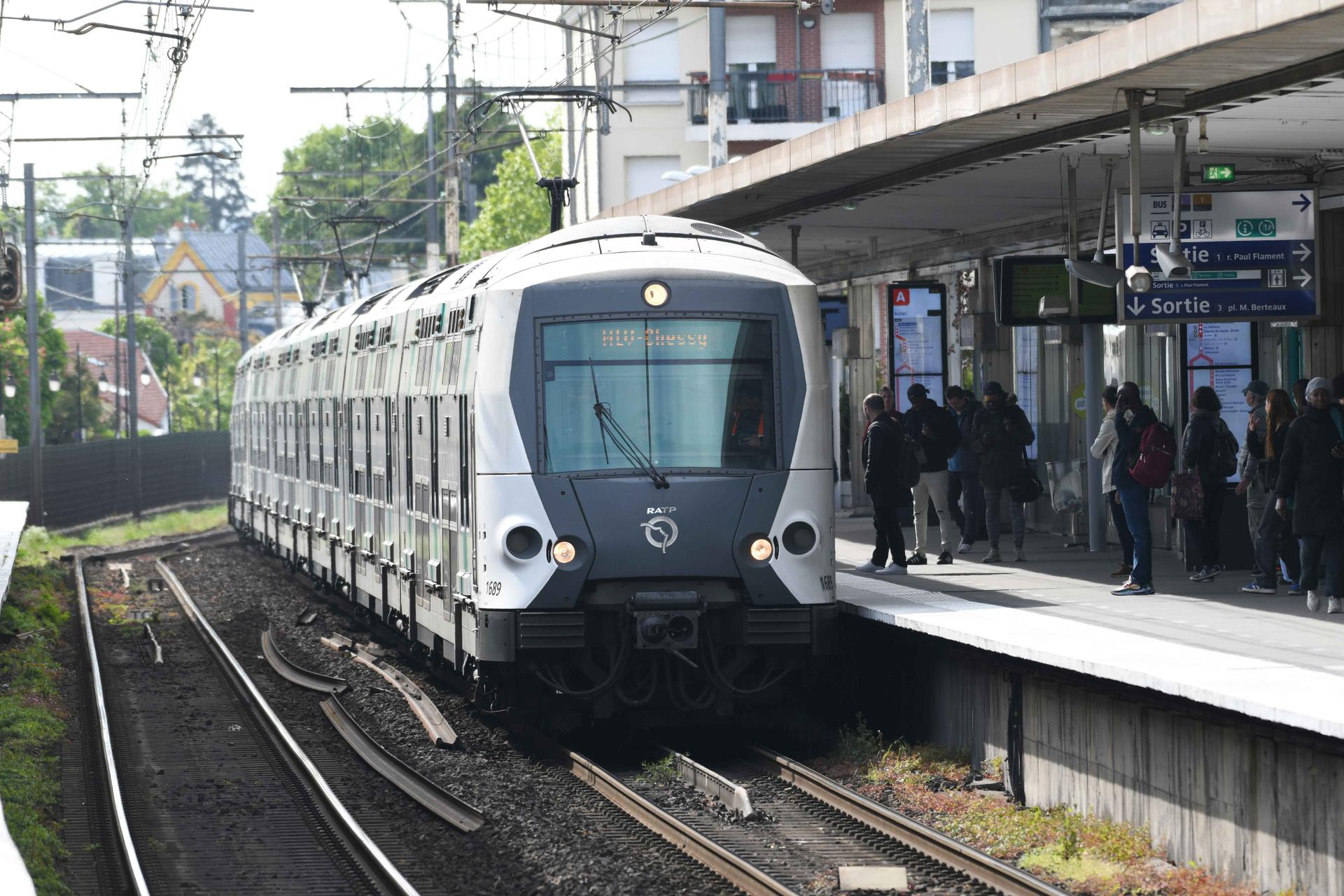 Cover Image for Vélo électrique ou métro à Paris ? On vous aide !